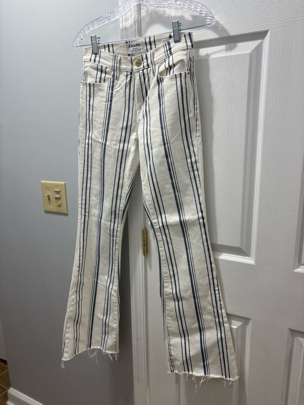 Frame Le High Flare Denim Cream & Navy Striped Jeans Size 25